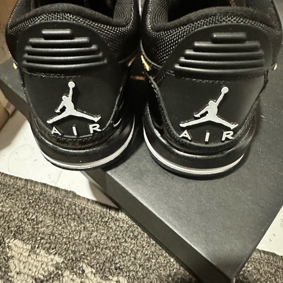 Jordan Legacy 312 Low - Picture 3 of 4